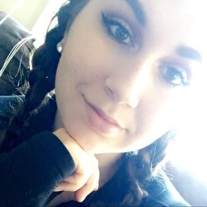 Meet your Posher, Tiffany